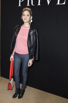 Marion Cotillard at Giorgio Armani Prive Show at 2018 Fashion Week in Paris 