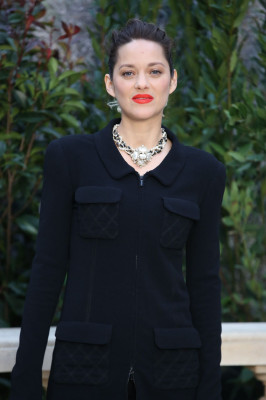 Marion Cotillard – Chanel Show in Paris 01/22/2019
