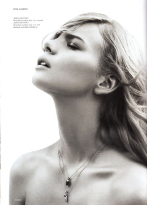 photo 27 in Marloes Horst gallery [id168800] 2009-06-24 00:00:00