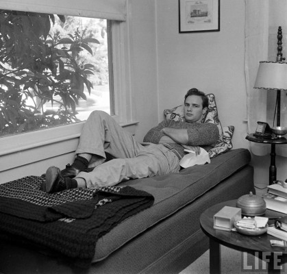Marlon Brando pic #128411