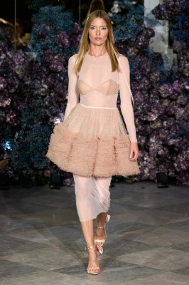 Martha Hunt for Christian Siriano SPRING 2024