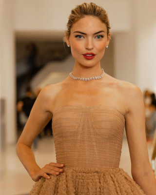 Martha Hunt by Carolina Gonzalez