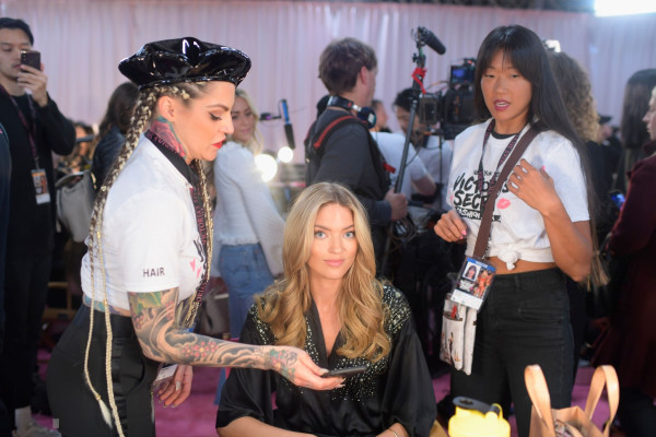 Martha Hunt – Victoria’s Secret Fashion Show Backstage 2018 