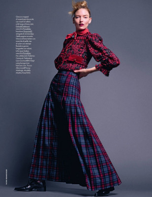 MARTHA HUNT in Elle Magazine, Italy November 2019