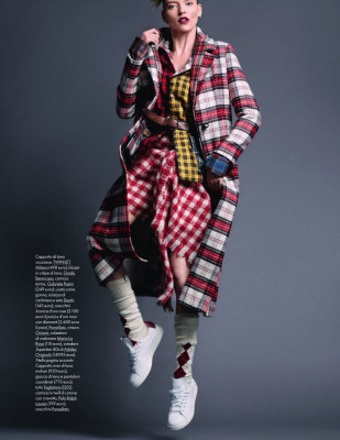 MARTHA HUNT in Elle Magazine, Italy November 2019