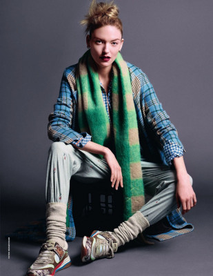 MARTHA HUNT in Elle Magazine, Italy November 2019