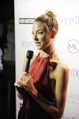 Martha Hunt pic #825103