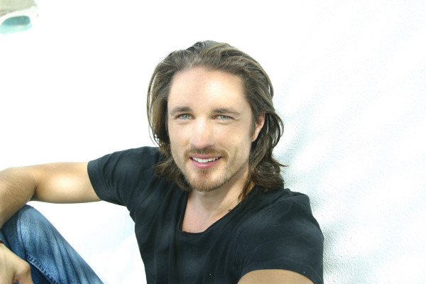 photo 8 in Martin Henderson gallery [id215087] 2009-12-01 00:00:00