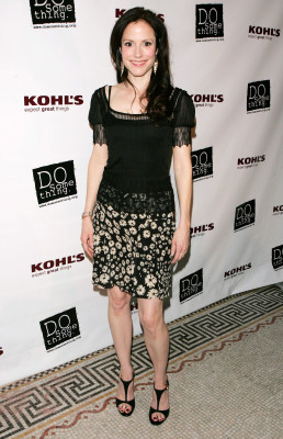 photo 6 in Mary-Louise Parker gallery [id302784] 2010-10-08 00:00:00