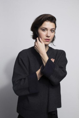 Mary Elizabeth Winstead – New York Times Photoshoot for Dying City 2019