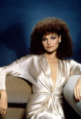 Mary Elizabeth Mastrantonio pic #342596