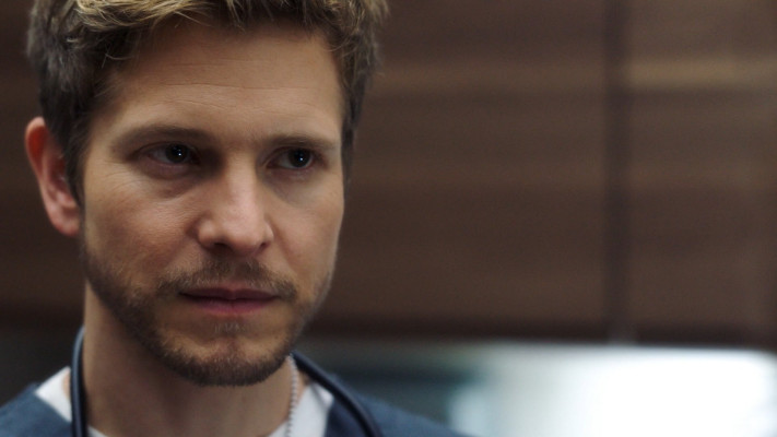 Matt Czuchry - The Resident (2018) 1x03 &#039;Comrades in Arms&#039;