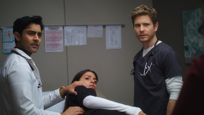 Matt Czuchry - The Resident (2018) 1x03 &#039;Comrades in Arms&#039;
