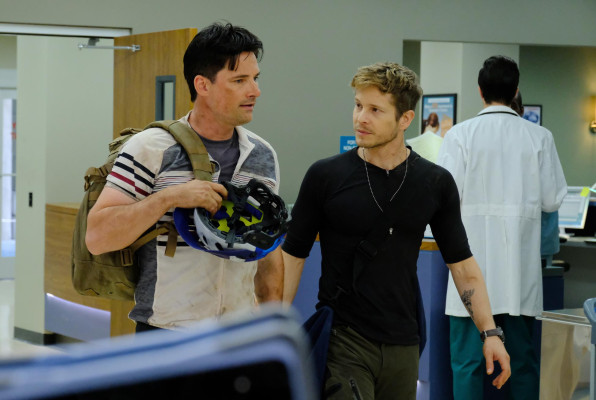 Matt Czuchry - The Resident (2018) 1x03 &#039;Comrades in Arms&#039;