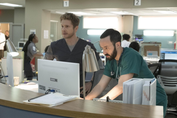 Matt Czuchry - The Resident (2018) 1x04 &#039;Identity Crisis&#039;