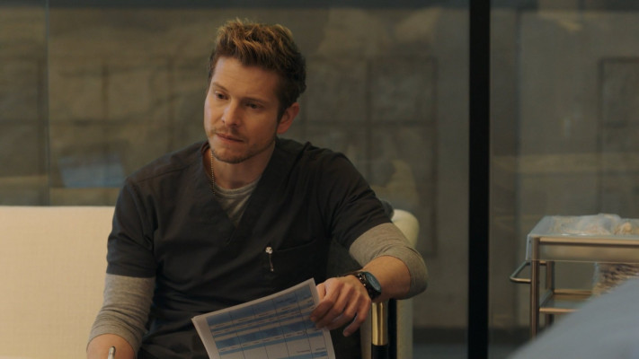 Matt Czuchry - The Resident (2018) 1x08 &#039;Family Affair&#039;