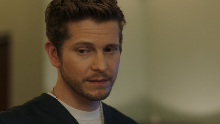 Matt Czuchry - The Resident (2018) 1x08 &#039;Family Affair&#039;