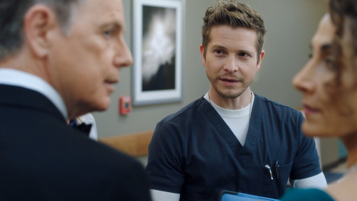 Matt Czuchry - The Resident (2018) 1x08 &#039;Family Affair&#039;