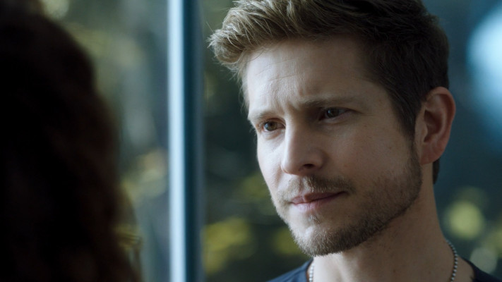 Matt Czuchry - The Resident (2018) 1x09 &#039;Lost Love&#039;
