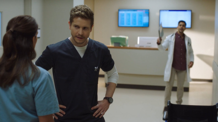 Matt Czuchry - The Resident (2018) 1x10 &#039;Haunted&#039;
