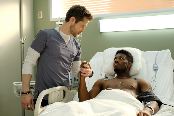 Matt Czuchry - The Resident (2018) 1x14 &#039;Total Eclipse of the Heart&#039;