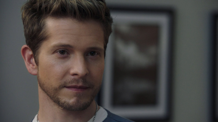 Matt Czuchry - The Resident (2018) 1x14 &#039;Total Eclipse of the Heart&#039;
