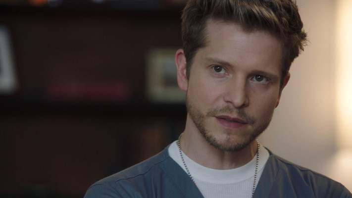Matt Czuchry - The Resident (2018) 1x14 &#039;Total Eclipse of the Heart&#039;