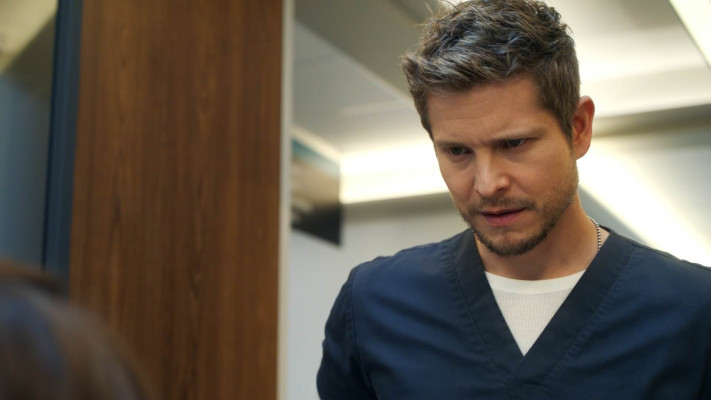 Matt Czuchry - The Resident (2018) 2x06 &#039;Nightmares&#039;