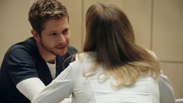 Matt Czuchry - The Resident (2018) 2x06 &#039;Nightmares&#039;