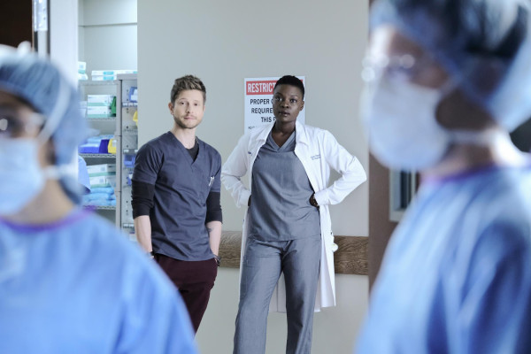 Matt Czuchry - The Resident (2018) 2x07 &#039;Trial &amp; Error&#039;