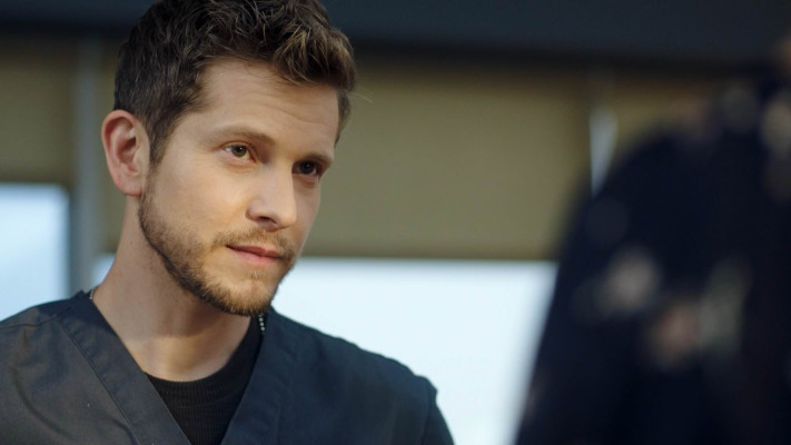 Matt Czuchry - The Resident (2018) 2x07 &#039;Trial &amp; Error&#039;