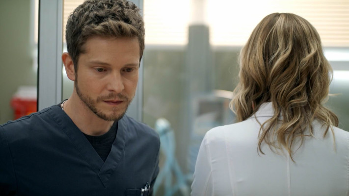 Matt Czuchry - The Resident (2018) 2x07 &#039;Trial &amp; Error&#039;
