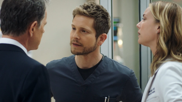 Matt Czuchry - The Resident (2018) 2x07 &#039;Trial &amp; Error&#039;