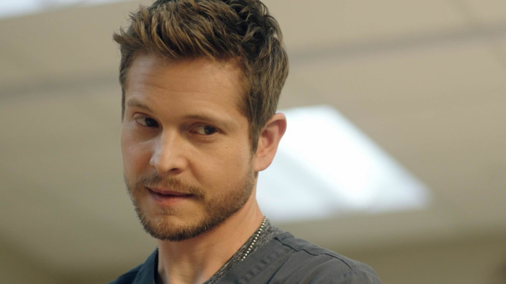 Matt Czuchry - The Resident (2019) 2x10 &#039;After The Fall&#039;