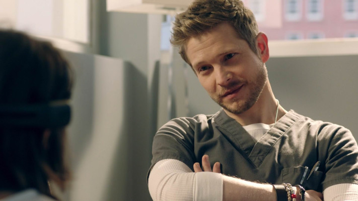 Matt Czuchry - The Resident (2019) 2x15 &#039;Queens&#039;