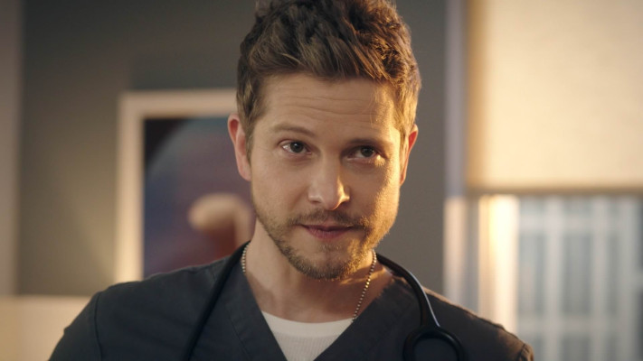 Matt Czuchry - The Resident (2019) 2x15 &#039;Queens&#039;