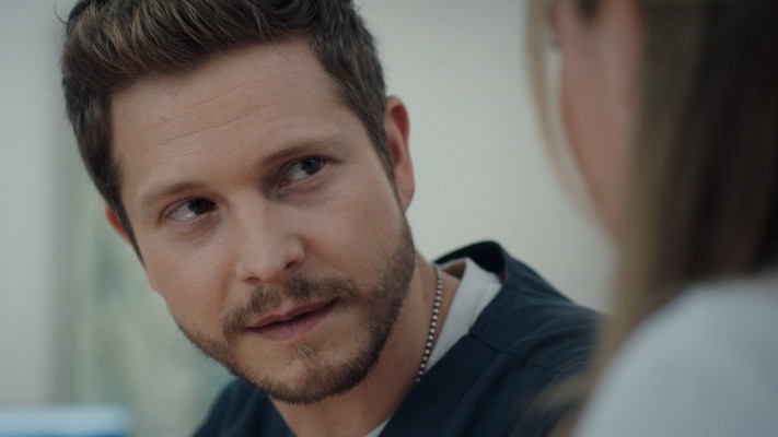 Matt Czuchry - The Resident (2019) 3x05 &#039;Choice Words&#039;