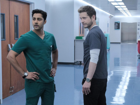 Matt Czuchry - The Resident (2019) 3x05 &#039;Choice Words&#039;