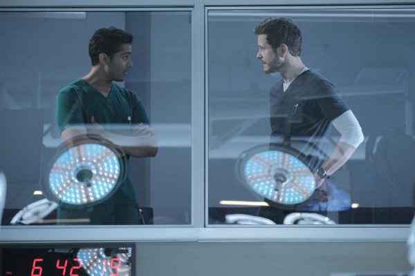 Matt Czuchry - The Resident (2019) 3x05 &#039;Choice Words&#039;