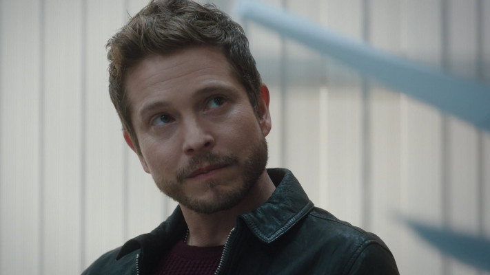 Matt Czuchry - The Resident (2020) 3x13 &#039;How Conrad Gets His Groove Back&#039;