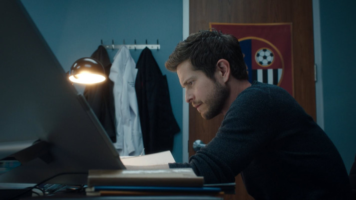 Matt Czuchry - The Resident (2020) 3x15 &#039;Last Shot&#039;
