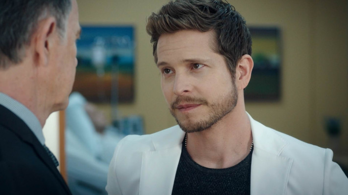 Matt Czuchry - The Resident (2020) 3x15 &#039;Last Shot&#039;