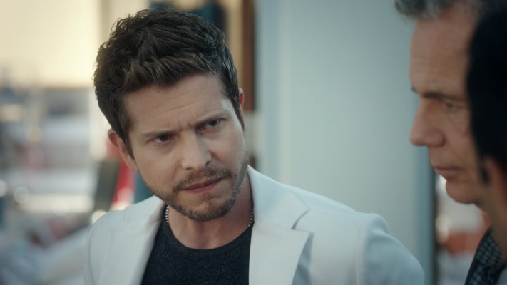 Matt Czuchry - The Resident (2020) 3x15 &#039;Last Shot&#039;