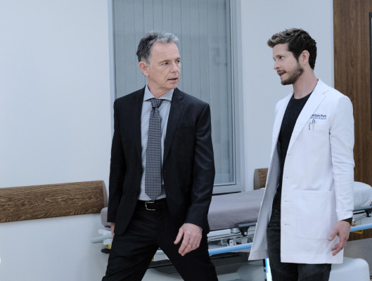 Matt Czuchry - The Resident (2020) 3x15 &#039;Last Shot&#039;