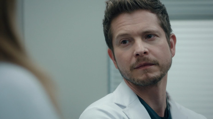 Matt Czuchry - The Resident (2020) 3x17 &#039;Doll E. Wood&#039;
