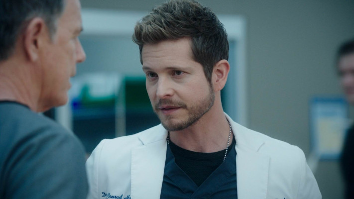 Matt Czuchry - The Resident (2020) 3x17 &#039;Doll E. Wood&#039;