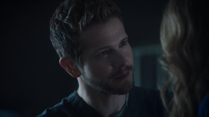 Matt Czuchry - The Resident (2020) 3x20 &#039;Burn it All Down&#039;