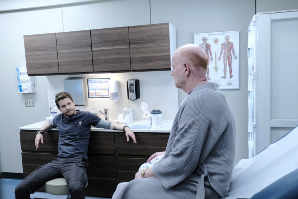 Matt Czuchry - The Resident (2020) 3x20 &#039;Burn it All Down&#039;