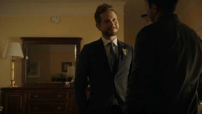 Matt Czuchry - The Resident (2021) 4x01 &#039;A Wedding, A Funeral&#039;