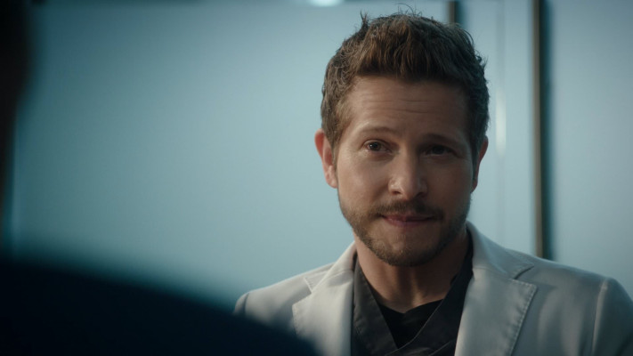 Matt Czuchry - The Resident (2021) 4x02 &#039;Mina&#039;s Kangaroo Court&#039;